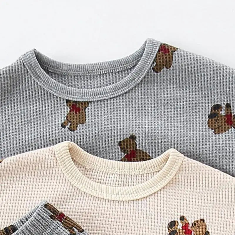 ベビーパジャマセット ワッフル風生地 長袖Tシャツ くま柄 首元アップ