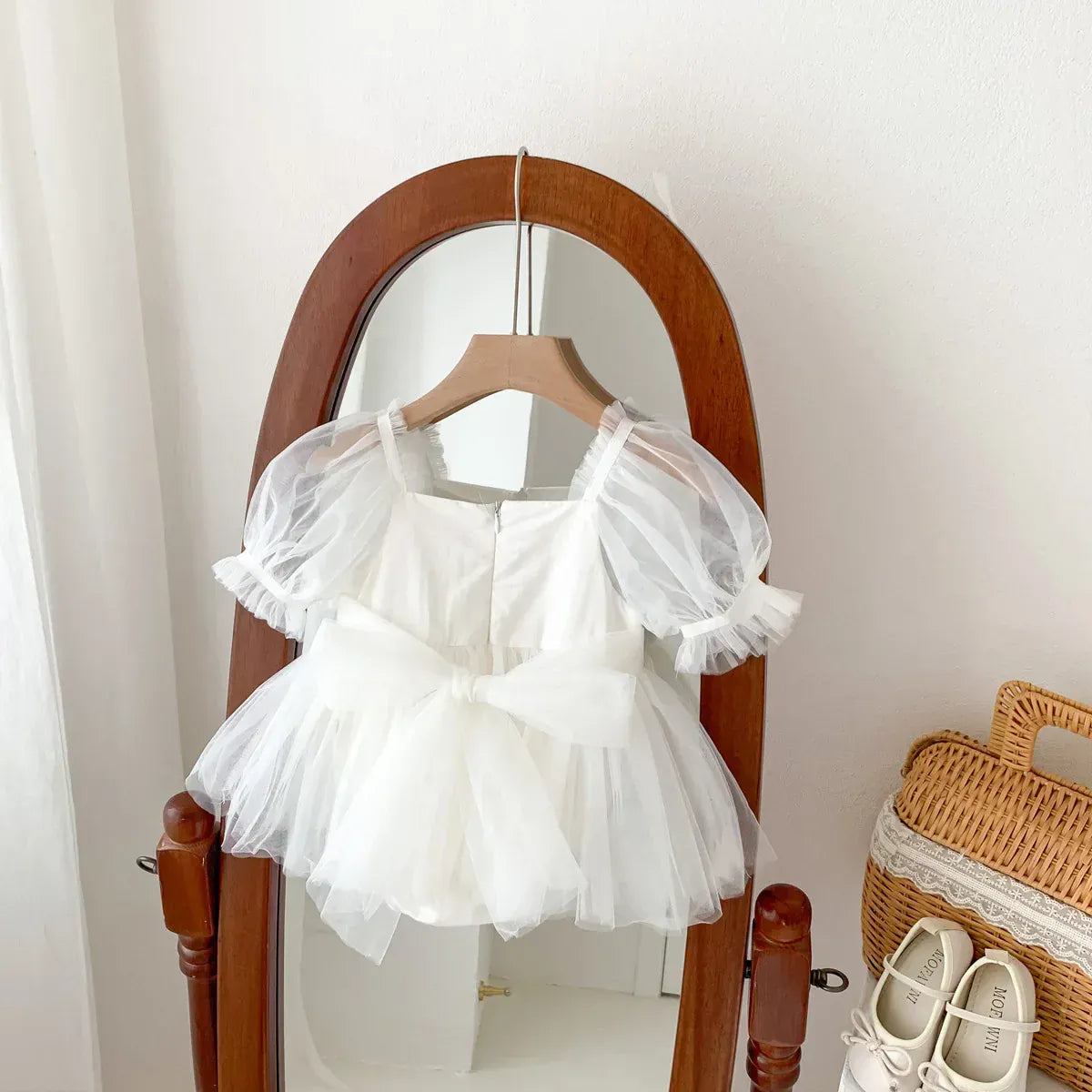 半袖ロンパース white / 66cm / 取り寄せ(3〜14日) ☺︎ ベビーロンパース チュチュチュール メッシュ 半袖パフスリーブ スカートボディスーツ ドレスロンパース パーティ お出かけ