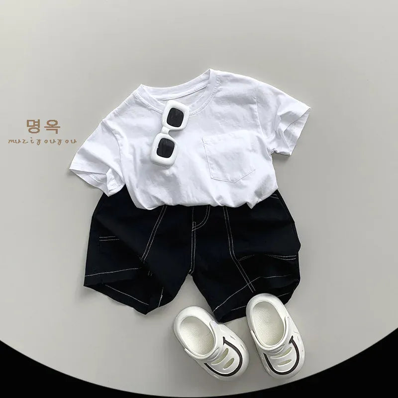 キッズ用ワイドハーフパンツ、白と黒の2枚セット(配色ステッチ、ウエストゴム)