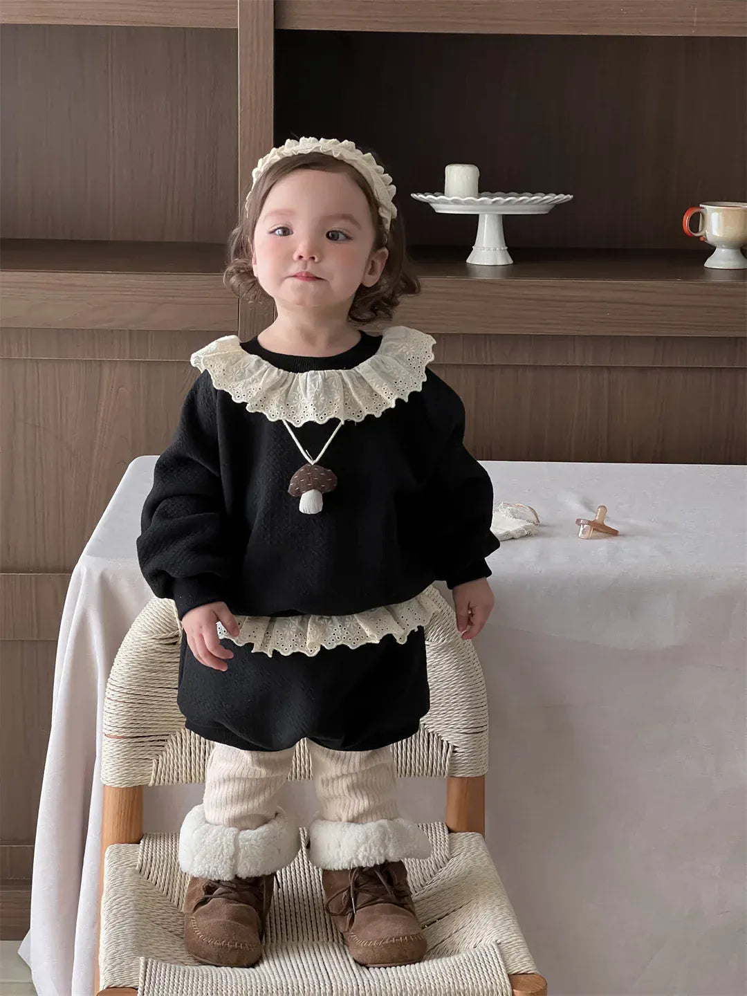 長袖セットアップ ベビーセットアップ 2点セット 裏フリースレースラッフル襟長袖プルオーバー+バルーンショートパンツ【mh0007829】