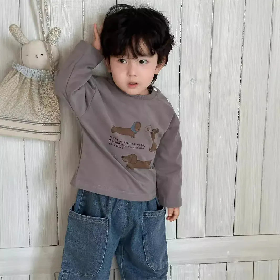 ベビー用長袖Tシャツとデニムパンツセット:犬プリントのグレージュ長袖、膝丈のワイドデニム