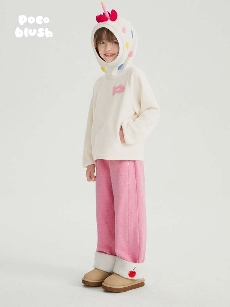 キッズ用ワイドパンツ(ピンク)、ハートチェリーポケットと裏起毛、ゆったり丈