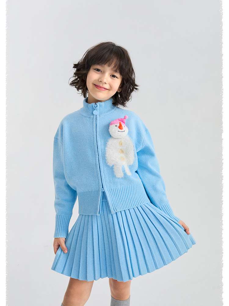 キッズ用 ブルー ジップカーディガン 立体キャラクターモチーフとプリーツスカート