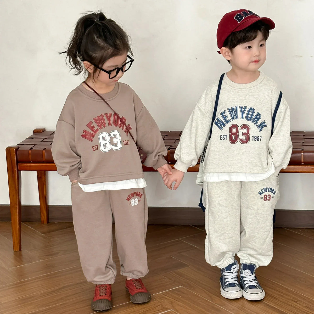 子ども用スウェットセット 長袖ロゴトップス&ロングパンツ(グレー/ブラウン)