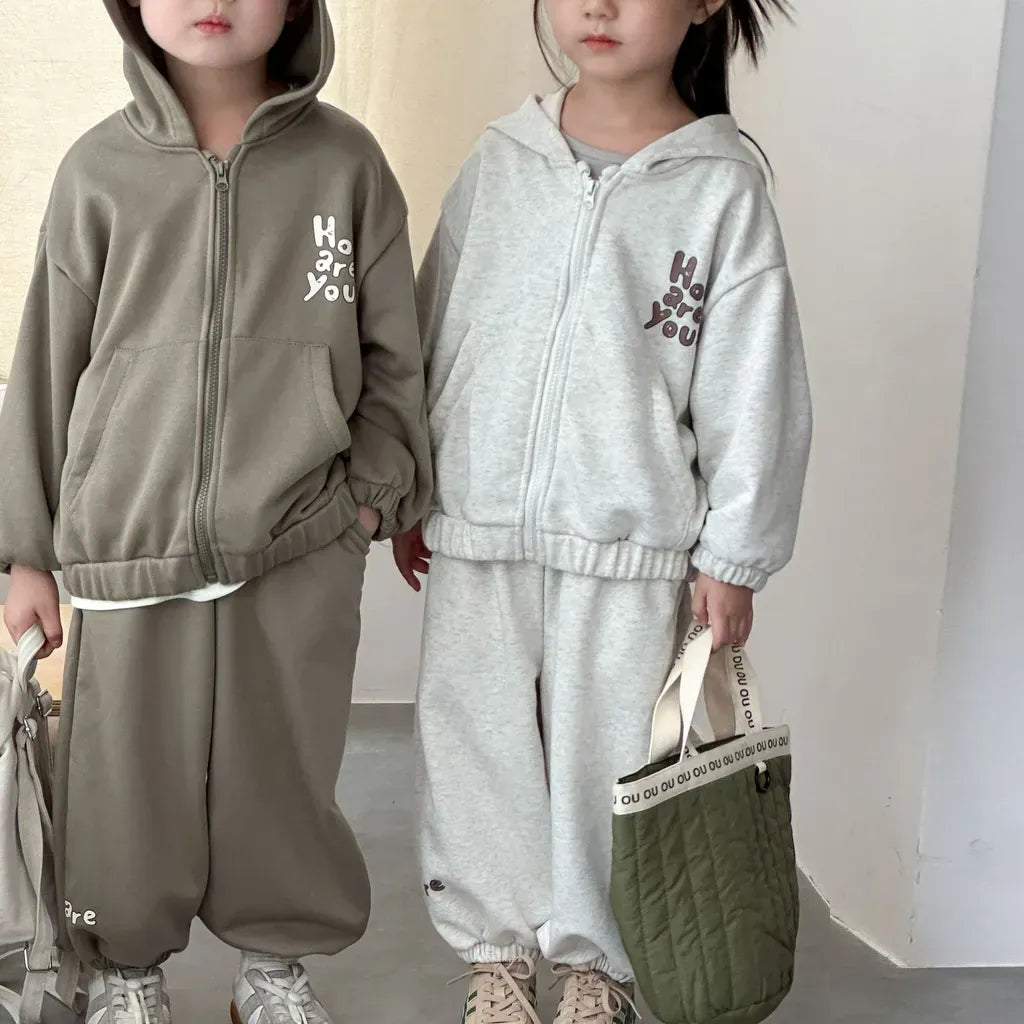 アーミーグリーンと杢グレーのジップアップパーカー&パンツ2点セット、セット全体