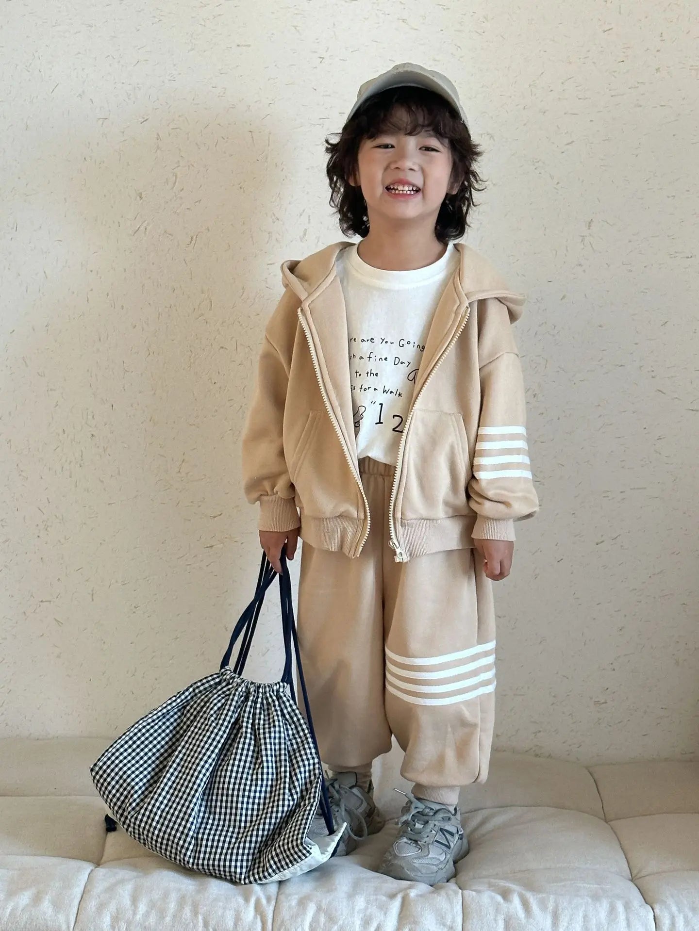 長袖セットアップ Beige / 80cm 12M キッズセットアップ 2点セット ラインアクセントフーディジップアップスウェットパーカー+ロングルーズスウェットパンツ【mh0008829】