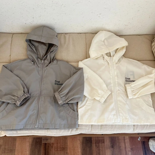 ショートコート・ジャケット・ジャンパー キッズアウター バックロゴプリントフーディジップアップブルゾンジャケット【mh0008824】