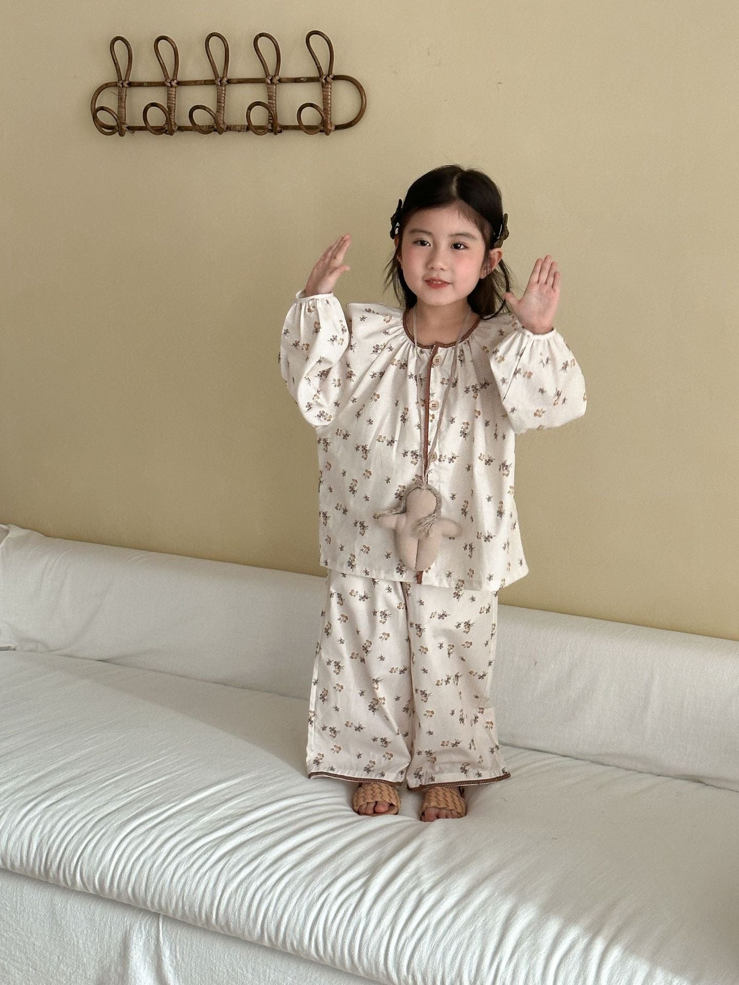 長袖パジャマ フラワープリント前あき長袖ガールズパジャマセット【mh0010479】