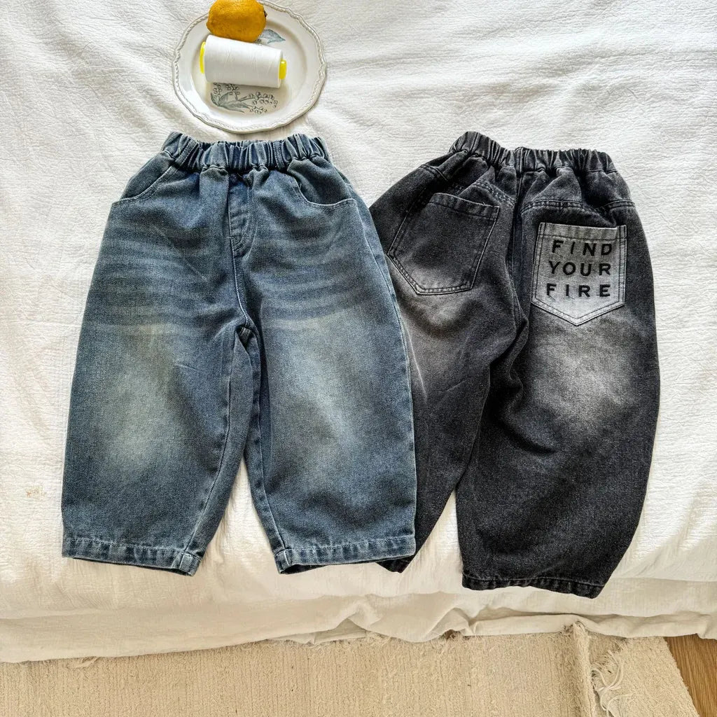 デニムバルーンパンツ2本、バックロゴ刺繍付き(デニムブルーとブラック)