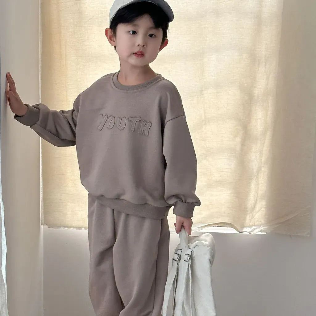 ライトコーヒー系ロゴ刺繍スウェット上下2点セット(トレーナー・パンツ)