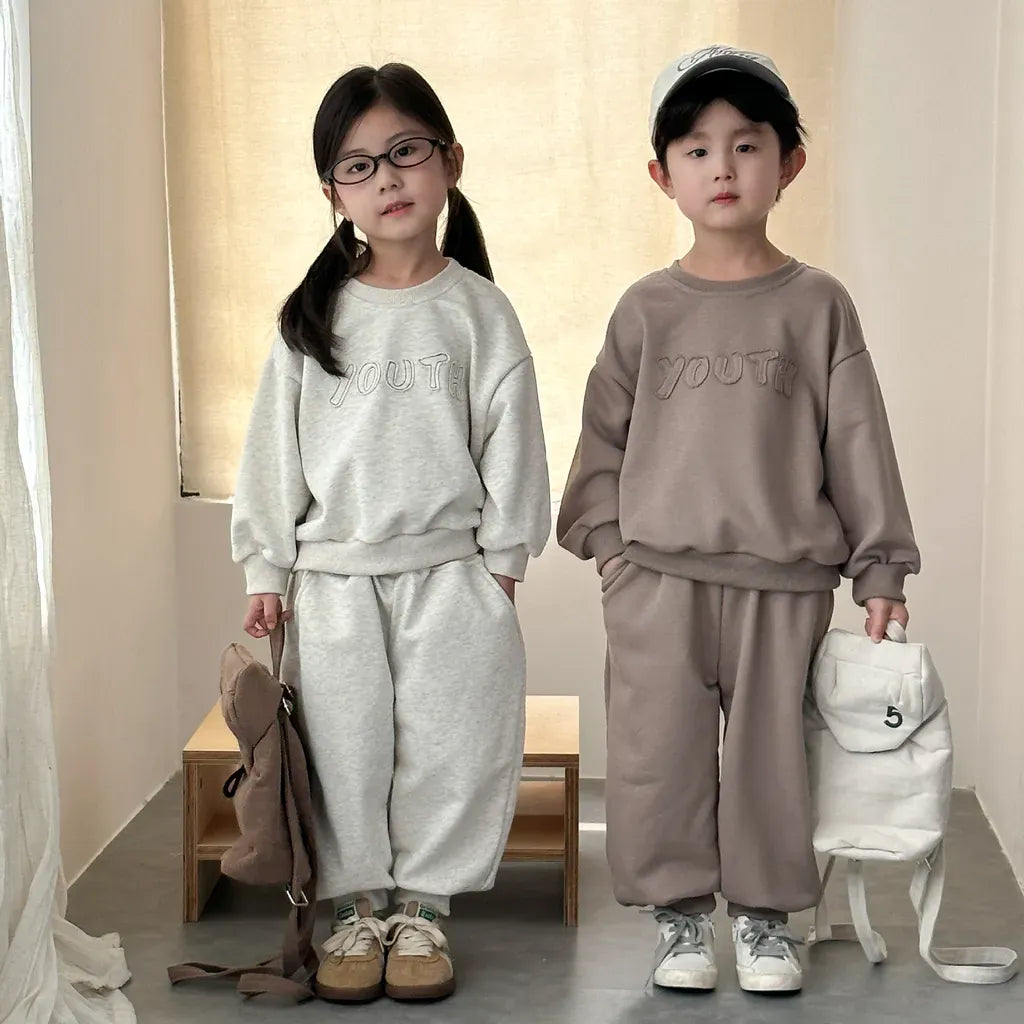 グレー&ライトコーヒー系ロゴ刺繍スウェット上下2点セット(トレーナー・パンツ)