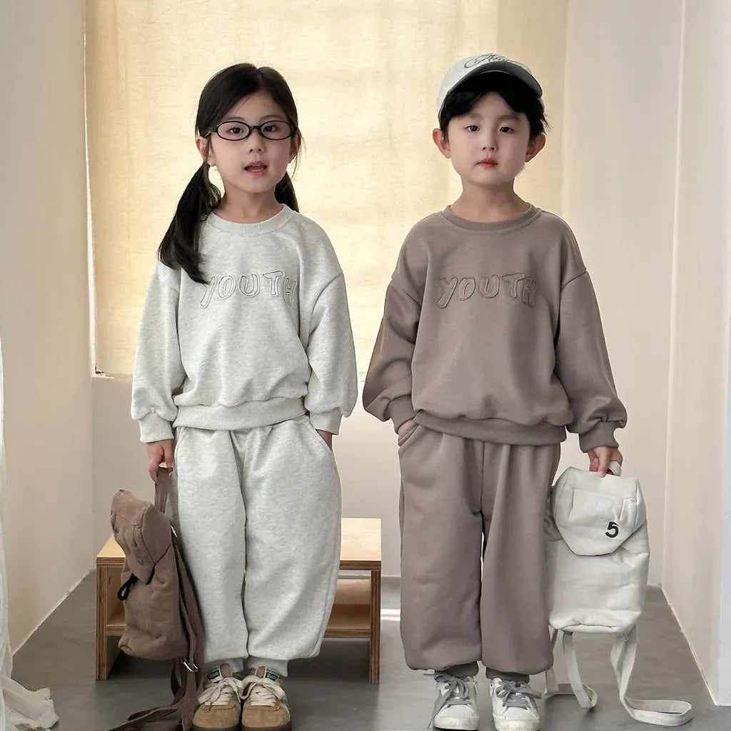 ユーススウェット上下セット(ロゴ刺繍)ジョガーパンツ付き2点