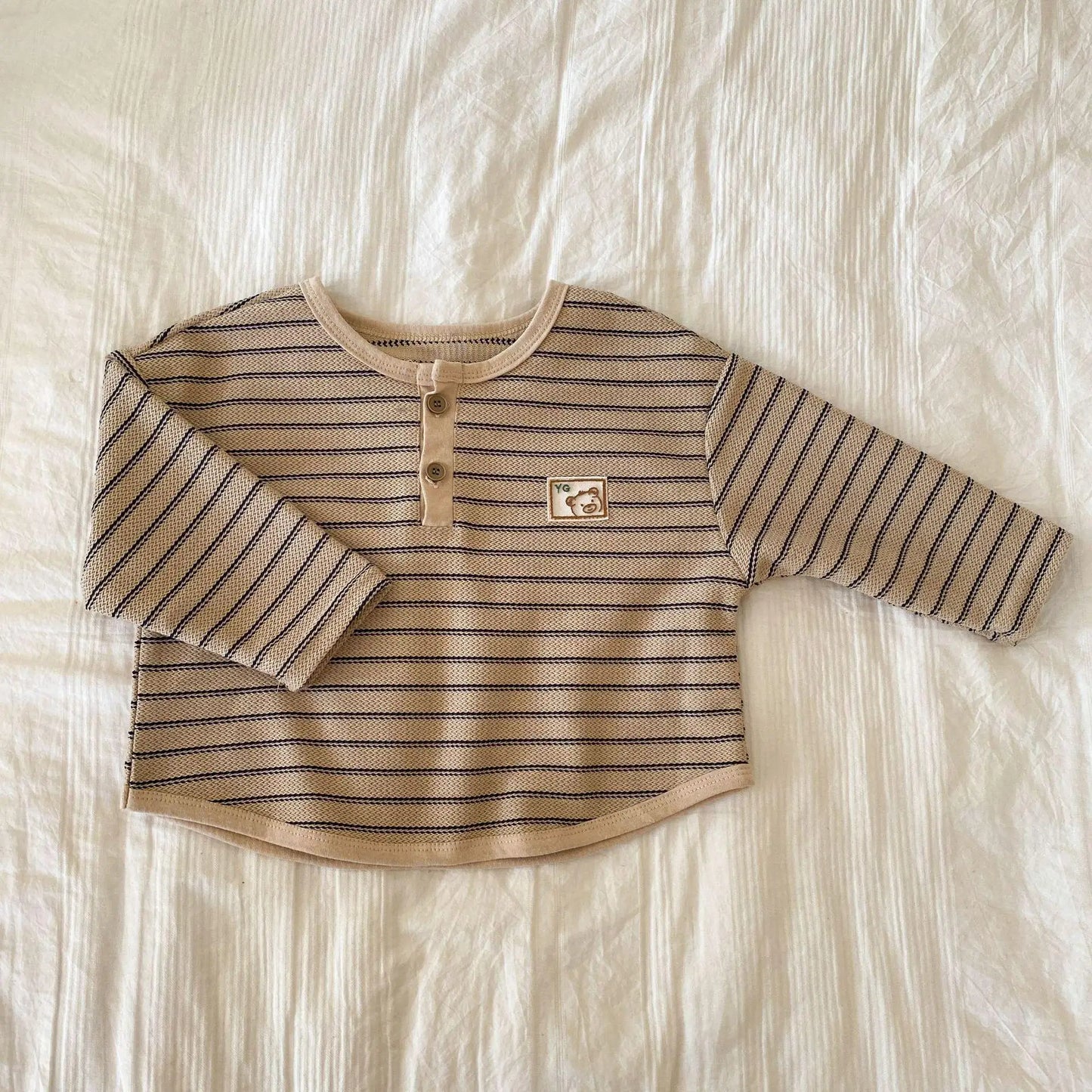 長袖Tシャツ Khaki / 12M 80CM キッズトップス ボーダーベアくまワンポイントヘンリーネック長袖Tシャツ 2 カラー【mh0006891】