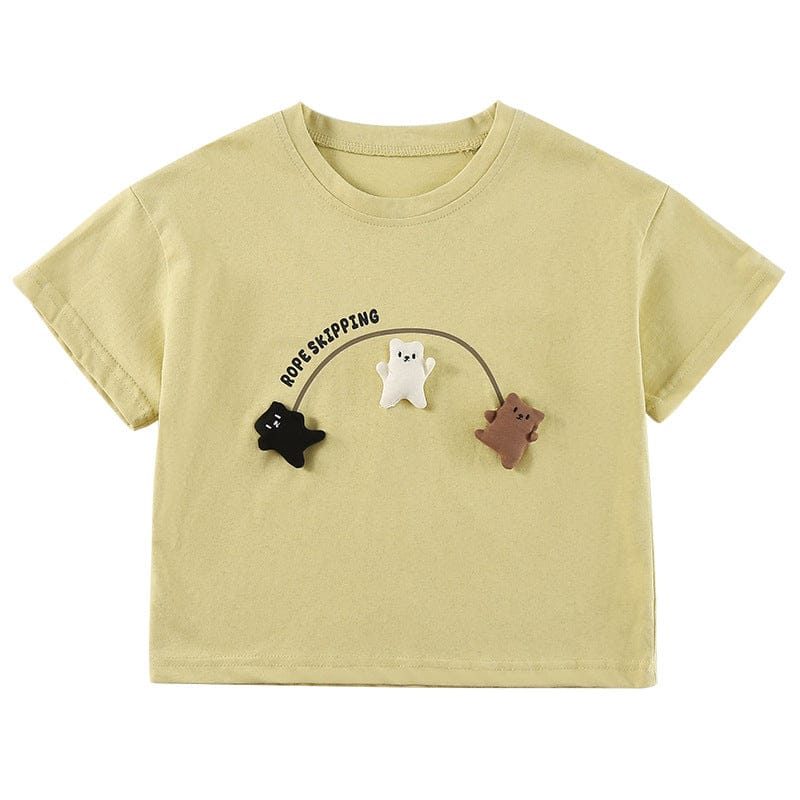 イエローグリーンの半袖Tシャツ、くまアップリケの前面デザイン