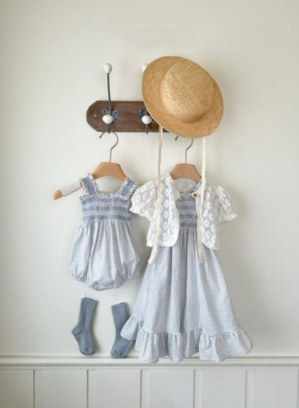 Smocked Ruffle Hem Dress ノースリーブワンピース【mh0013208】 BBAMMA ノースリーブワンピース