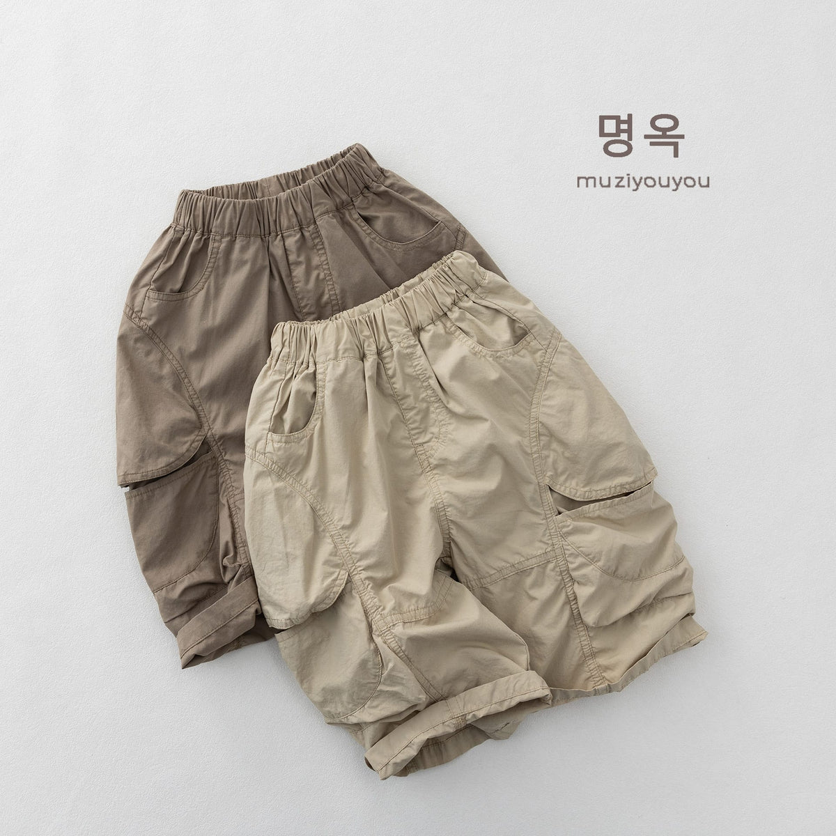 カーゴハーフパンツ(カーキ/ライトブラウン)2色の重ね表示