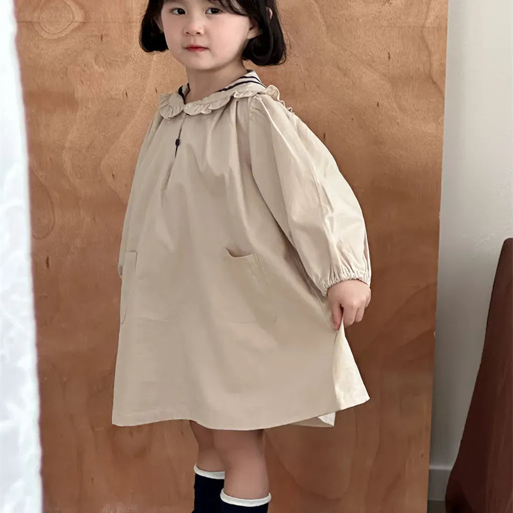 セーラーカラー長袖ワンピース(アイボリー)前開きボタン付き