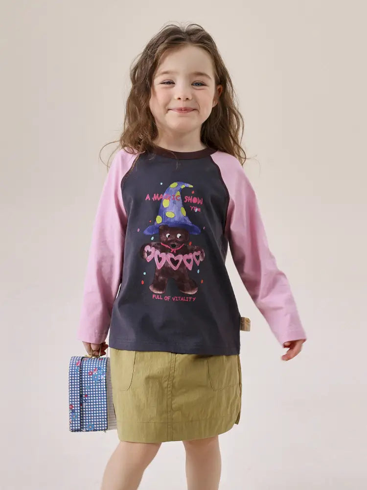 子ども用ラグラン長袖Tシャツ(紫×チャコール)魔法帽風の動物イラスト付き