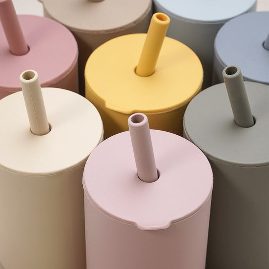 -# シリコン ストロー付き カップ シッピー タンブラー【mh0001586】 - mamahalo shop - ベビーキッズ食器 - べビー服 - 子供服 - 男の子 - 女の子