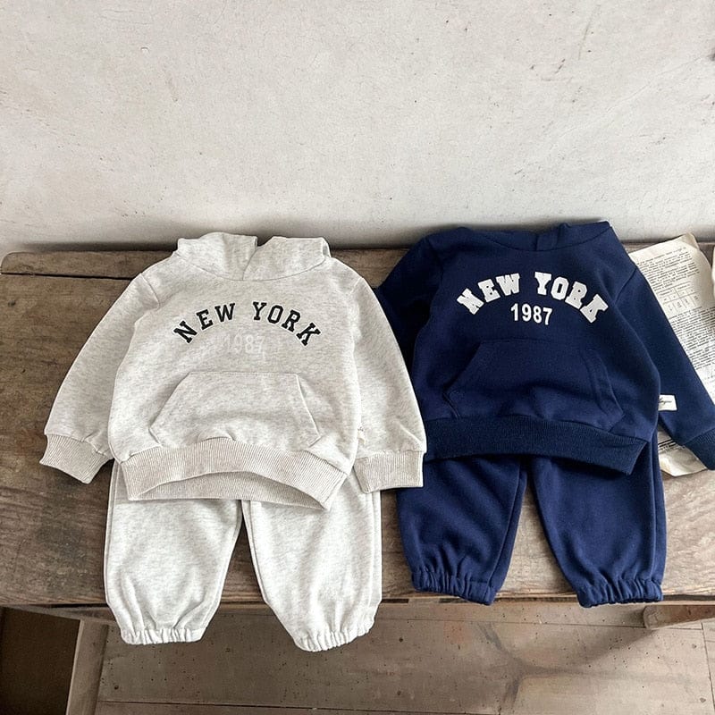 ベビー スウェットセットアップ フーディ&パンツ 2色、NEW YORK 1987ロゴ