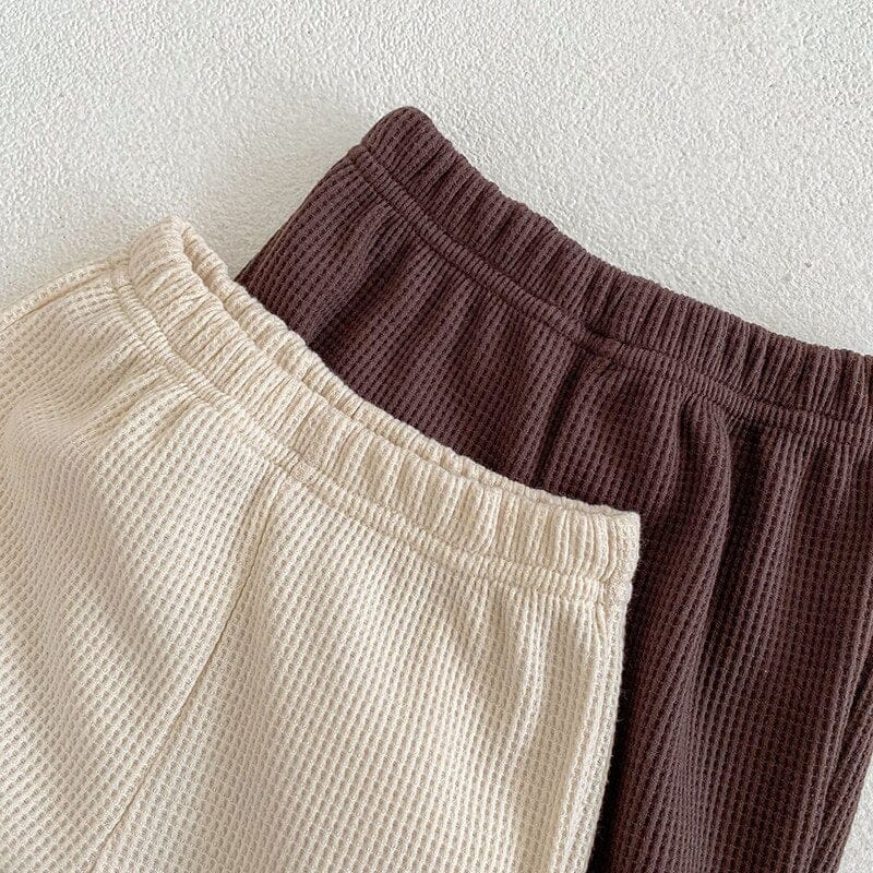 ベビー ワッフル風パンツのウエスト部・生地アップ(ベージュ/コーヒー)