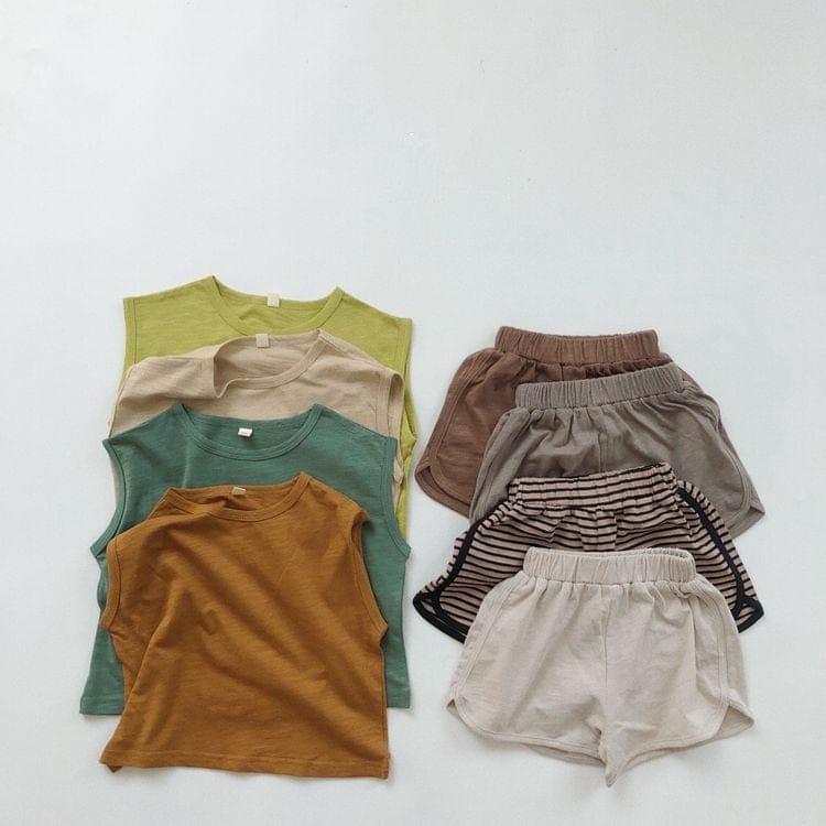 カラフルな無地とボーダー柄キッズショートパンツ、複数枚セット