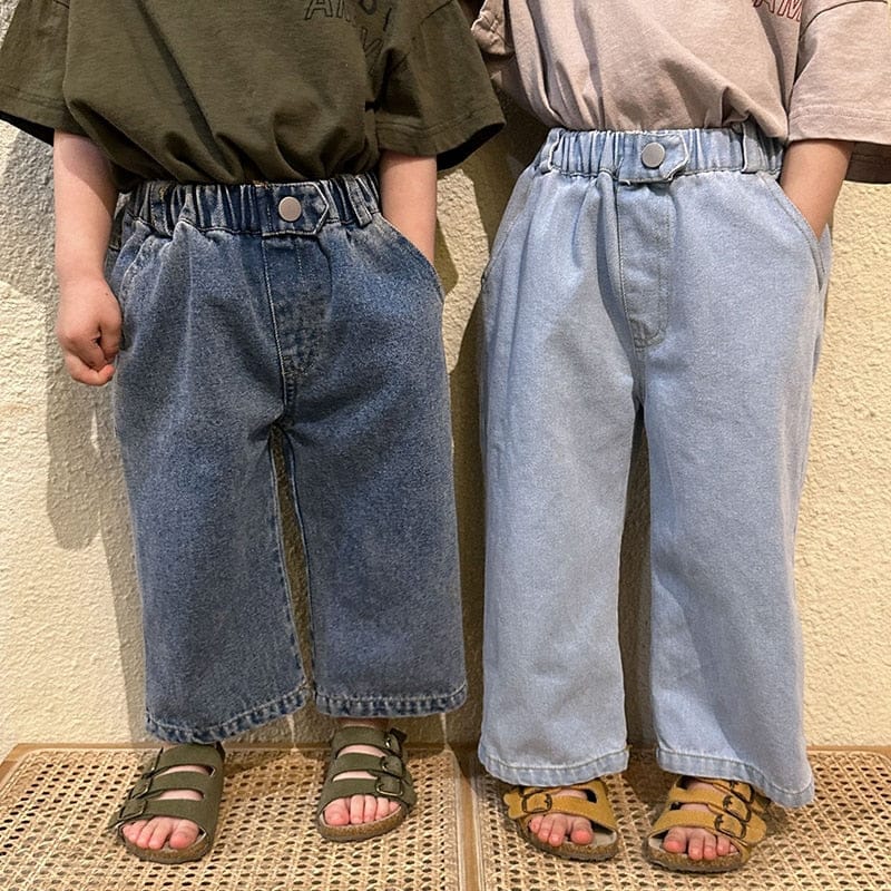 キッズ用デニムワイドパンツ(濃いブルーと淡いブルー)フロントボタン付き
