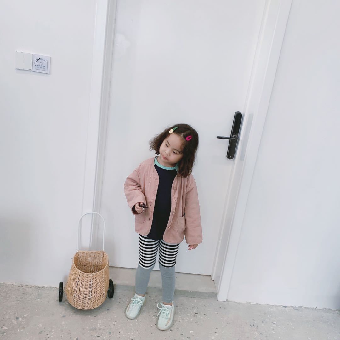 Chaqueta de manga larga con botones y bolsillos delanteros para niños【mh0001719】
