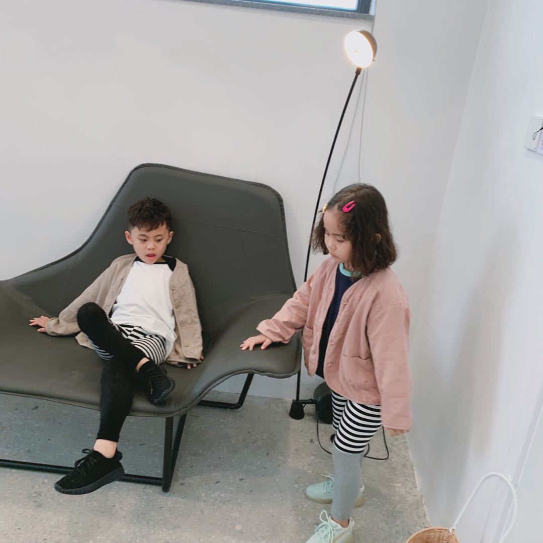 Chaqueta de manga larga con botones y bolsillos delanteros para niños【mh0001719】