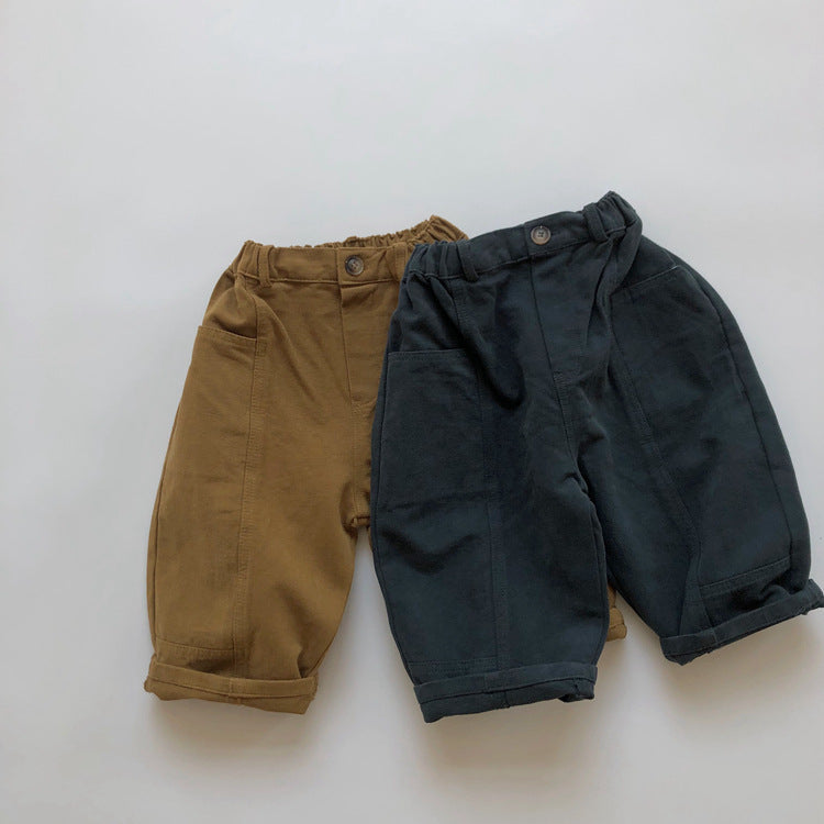 Pantalones fáciles de sarga para niños con botones delanteros y costuras en contraste【mh0013940】