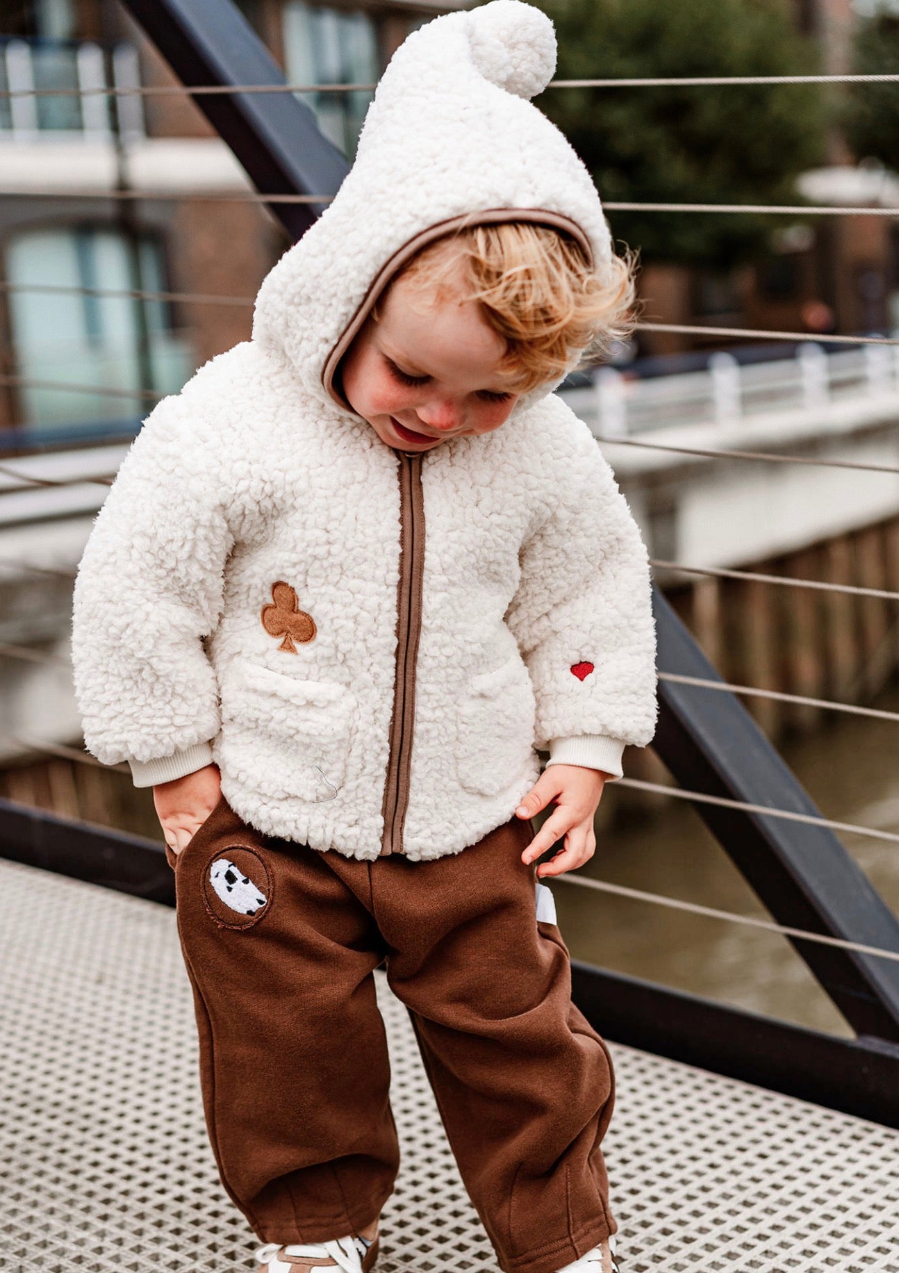 長袖ジャケット ボア素材 もこもこ ポンポン付きフード ジップアップ アウター【mh0011642】