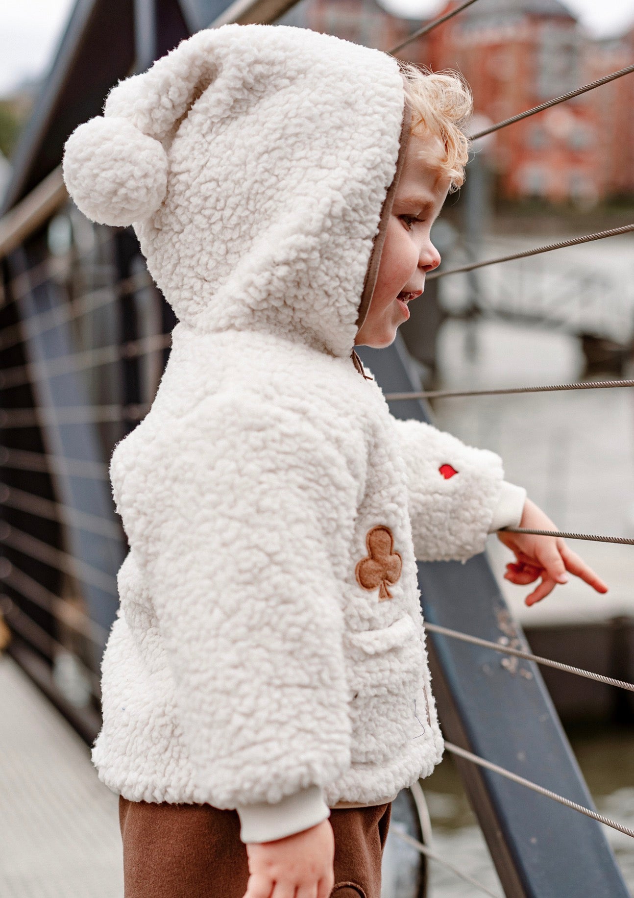 長袖ジャケット ボア素材 もこもこ ポンポン付きフード ジップアップ アウター【mh0011642】