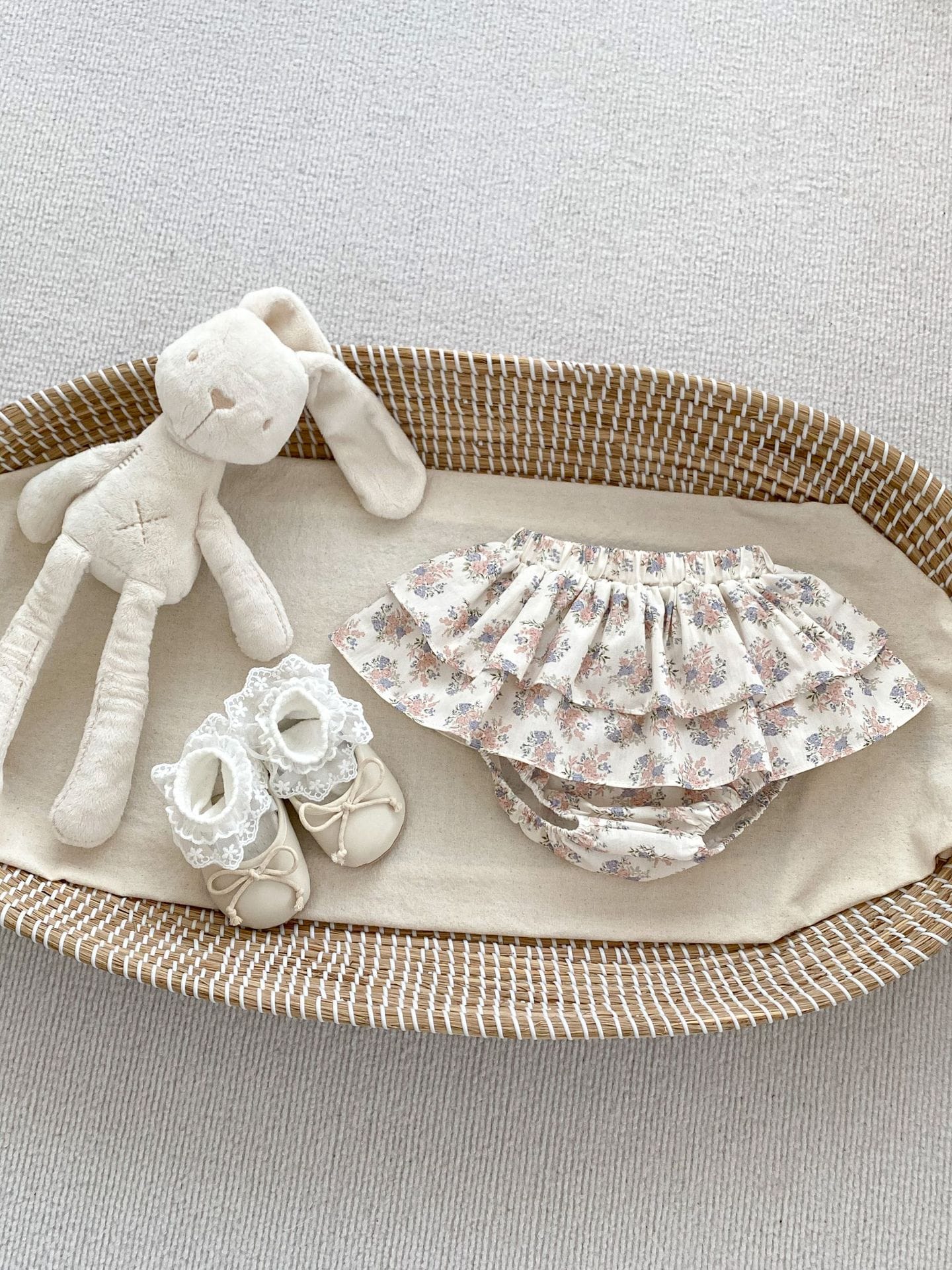 ベビーパンツ フリルブルマパンツ フラワー花柄プリント 5カラー【mh0004854】 beige big flower / 66cm mamahalo kids ブルマパンツ