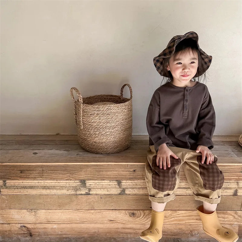 -キッズトップス 長袖Tシャツ ロンT バック スマイル レターロゴ プリント カーキ/ダークグレー/2カラー - mamahalo shop - 長袖Tシャツ -  べビー服 - 子供服 - 男の子 - 女の子