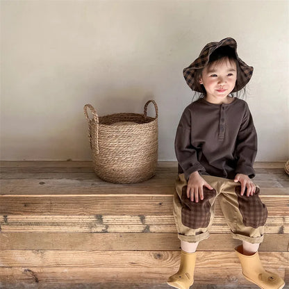 -キッズトップス 長袖Tシャツ ロンT バック スマイル レターロゴ プリント カーキ/ダークグレー/2カラー - mamahalo shop - 長袖Tシャツ -  べビー服 - 子供服 - 男の子 - 女の子