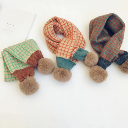 -キッズマフラー チェック ニット ぽんぽん付きスカーフ ユニセックス 男の子 女の子 子供服 - mamahalo shop - ネックウォーマー -  べビー服 - 子供服 - 男の子 - 女の子