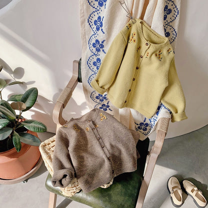 -キッズ フラワー 刺繍 ニット カーディガン ガールズ - mamahalo shop - カーディガン・パーカー -  べビー服 - 子供服 - 男の子 - 女の子