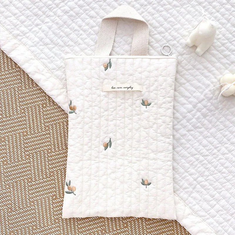 -キルティング オリーブ くま チューリップ 刺繍 ジッパー バッグ おむつポーチ - mamahalo shop - マザーズバッグ -  べビー服 - 子供服 - 男の子 - 女の子