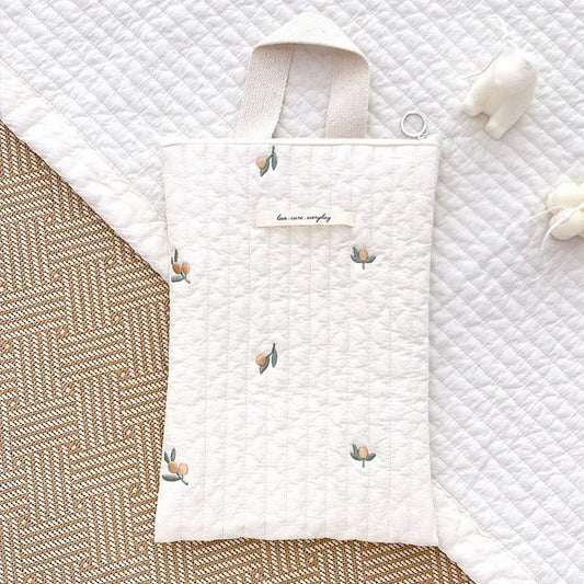 -キルティング オリーブ くま チューリップ 刺繍 ジッパー バッグ おむつポーチ - mamahalo shop - マザーズバッグ -  べビー服 - 子供服 - 男の子 - 女の子