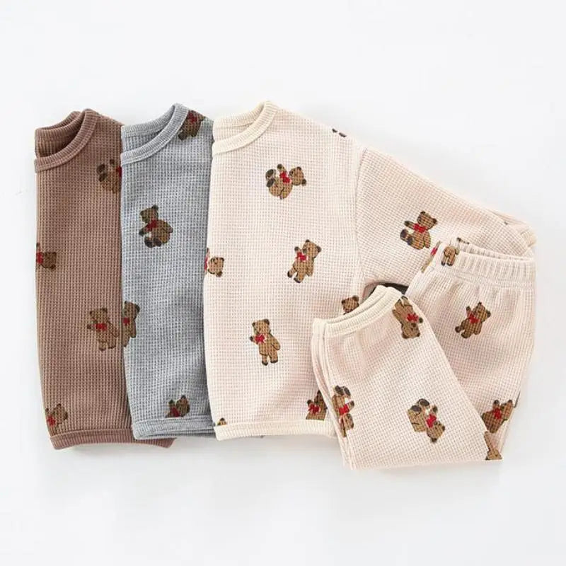 -ベビーパジャマセット ワッフル 長袖Tシャツ+ロングパンツ ベアくまプリント 3カラー - mamahalo shop - 長袖パジャマ -  べビー服 - 子供服 - 男の子 - 女の子
