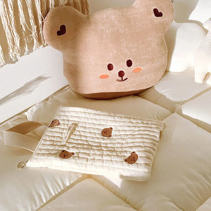 -キルティング オリーブ くま チューリップ 刺繍 ジッパー バッグ おむつポーチ - mamahalo shop - マザーズバッグ -  べビー服 - 子供服 - 男の子 - 女の子