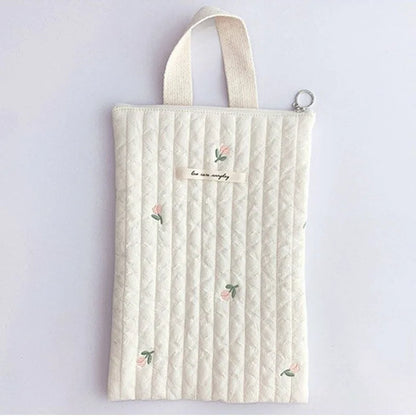 -キルティング オリーブ くま チューリップ 刺繍 ジッパー バッグ おむつポーチ - mamahalo shop - マザーズバッグ -  べビー服 - 子供服 - 男の子 - 女の子