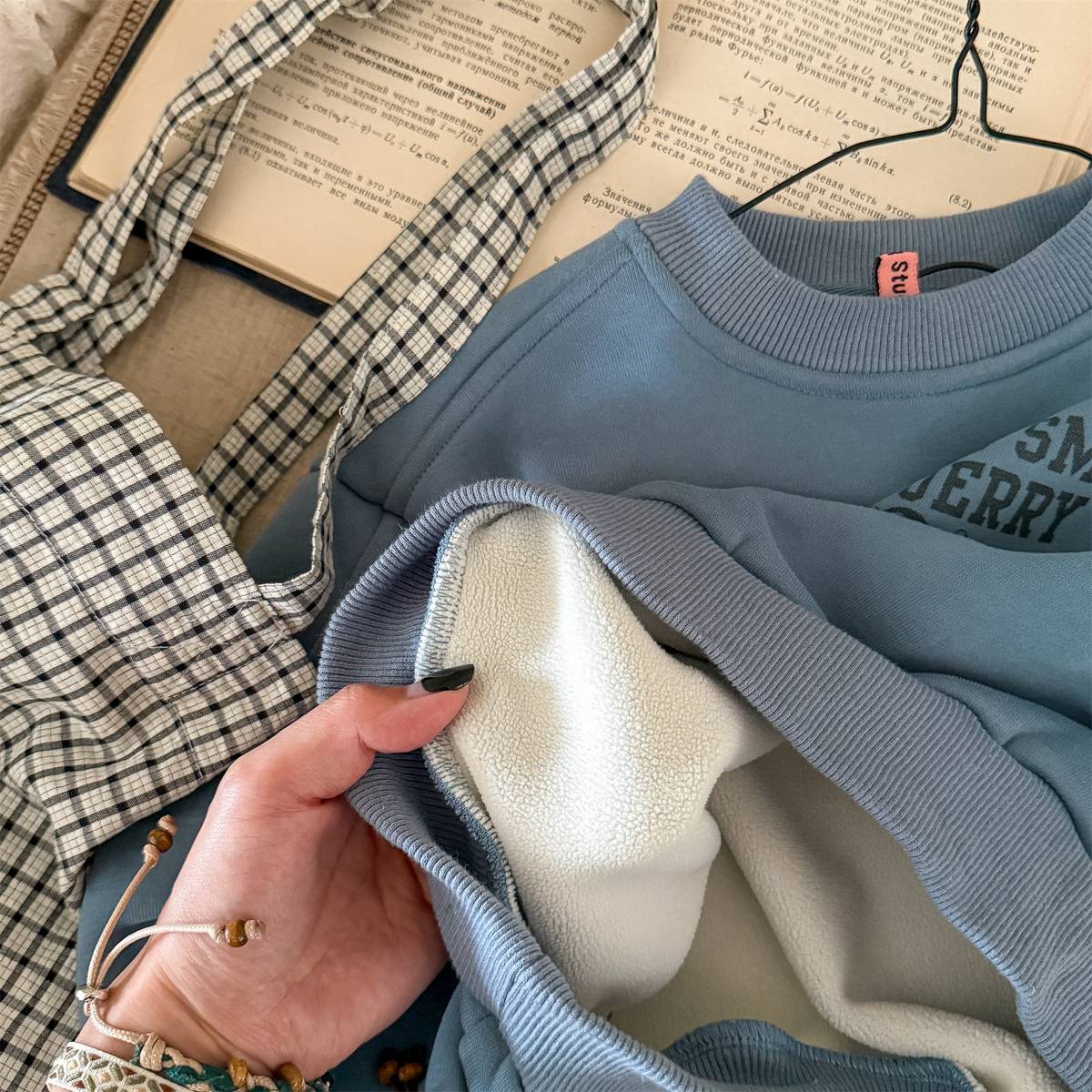 -長袖スウェットトレーナー 裏起毛 プリントロゴ入り カジュアルトップス【mh0011399】 - mamahalo shop - トレーナー・フーディ -  べビー服 - 子供服 - 男の子 - 女の子