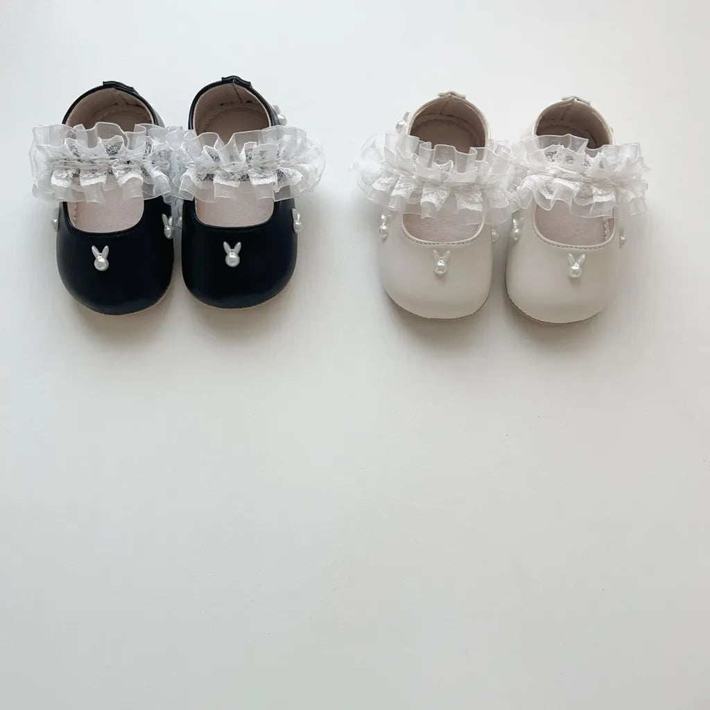 -うさぎ刺繍ストラップシューズ ハートモチーフ付きベビーシューズ【mh0011071】 - mamahalo shop - ベビー用靴 -  べビー服 - 子供服 - 男の子 - 女の子