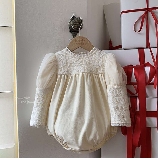 Long-sleeved romper with lace yoke, puff sleeves, and a puff bottom. Bodysuit [mh0011545]
