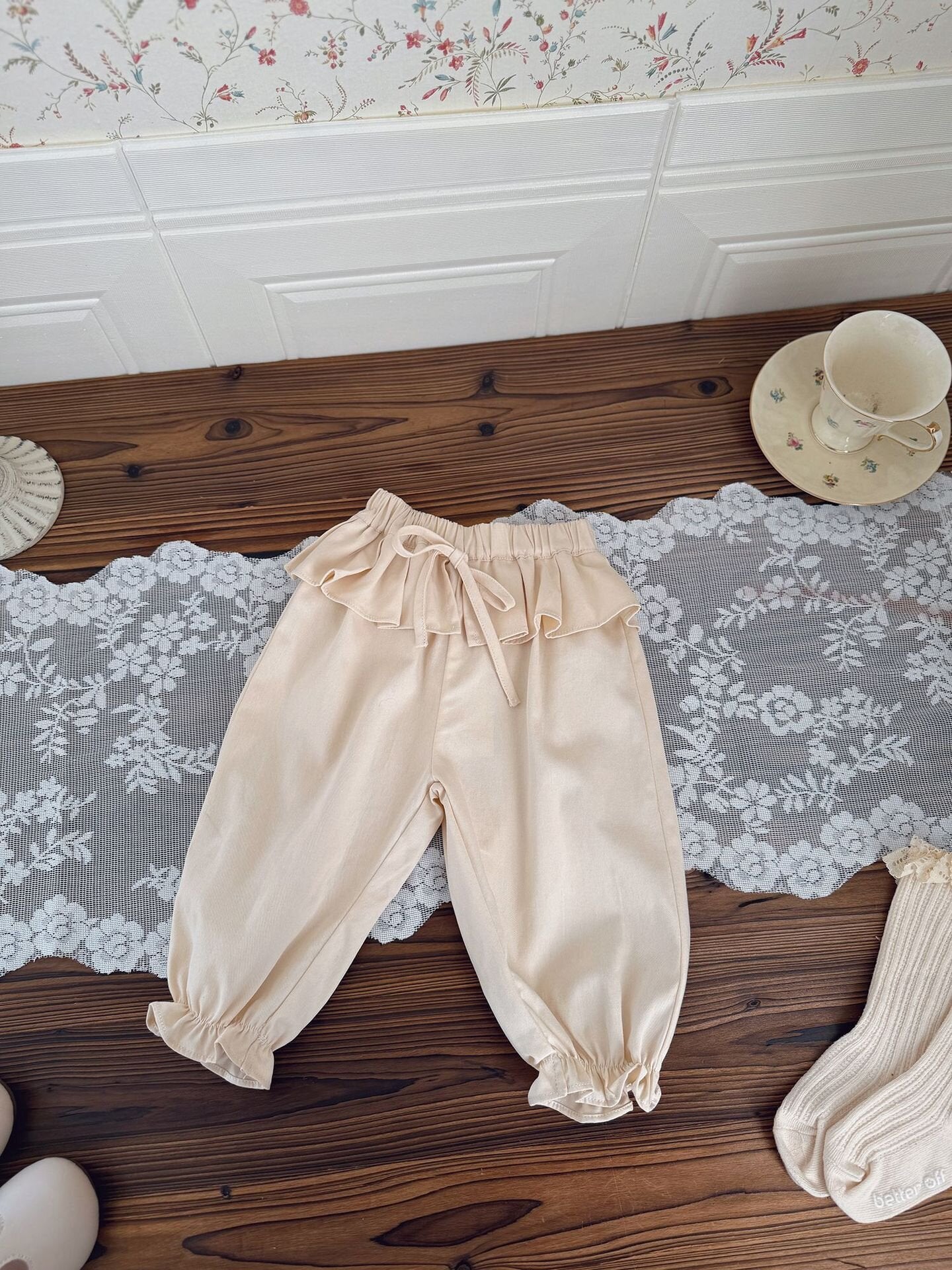 Floral Lace Twill Tapered Pants フリルレース付ツイルテーパードパンツ【mh0012111】