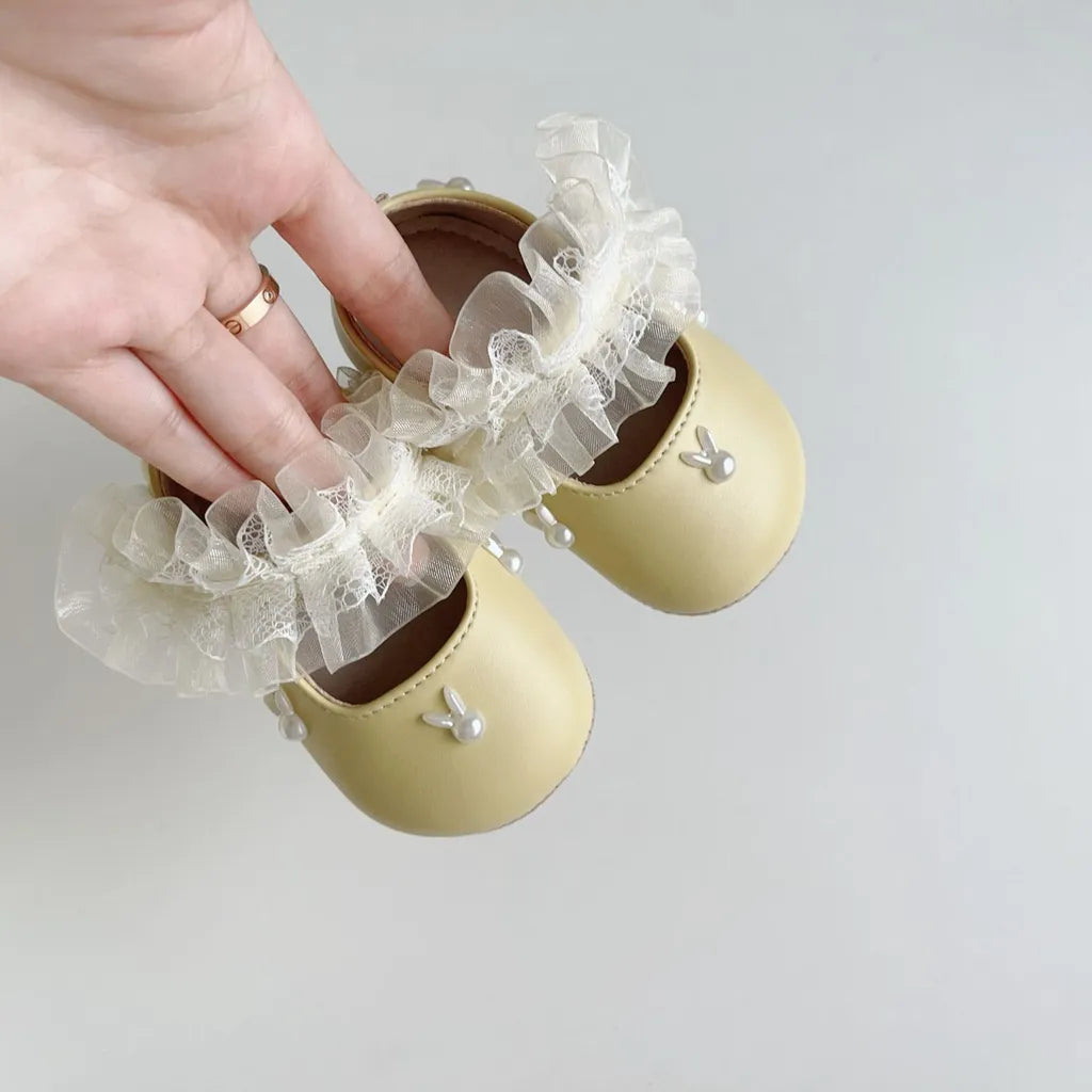 -うさぎ刺繍ストラップシューズ ハートモチーフ付きベビーシューズ【mh0011071】 - mamahalo shop - ベビー用靴 -  べビー服 - 子供服 - 男の子 - 女の子