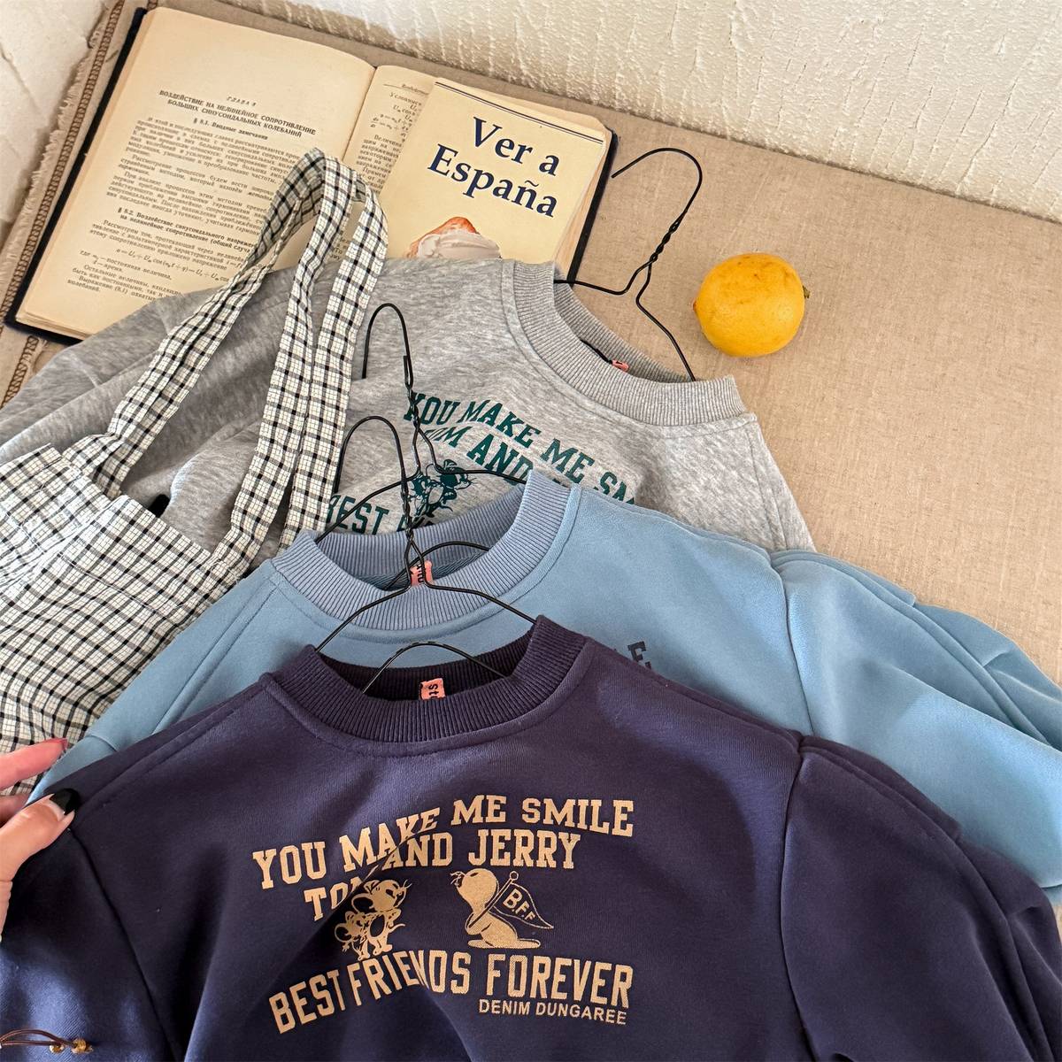 -長袖スウェットトレーナー 裏起毛 プリントロゴ入り カジュアルトップス【mh0011399】 - mamahalo shop - トレーナー・フーディ -  べビー服 - 子供服 - 男の子 - 女の子