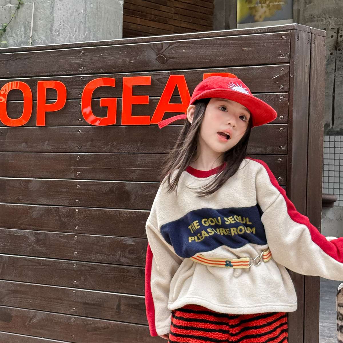 -長袖フリース ラグラン袖 プリントロゴ クルーネック トップス【mh0011426】 - mamahalo shop - 長袖Tシャツ -  べビー服 - 子供服 - 男の子 - 女の子