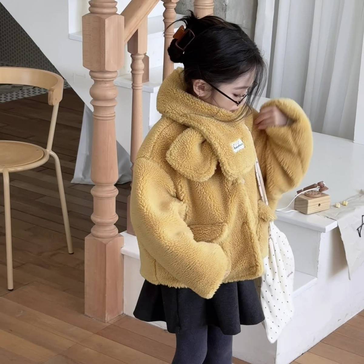 -シープボアジャケット 2点セット もこもこアウター ビッグポケット マフラーセット【mh0011408】 - mamahalo shop - ショートコート・ジャケット・ジャンパー -  べビー服 - 子供服 - 男の子 - 女の子